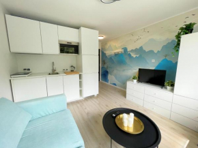 Batorego 18 - Blue - 450m stacja metra Pola Mokotowskie, 800m Biblioteka Narodowa, 20m piękny park Pola Mokotowskie, 800m do SGH - Wifi - Smart TV - Good Apartments